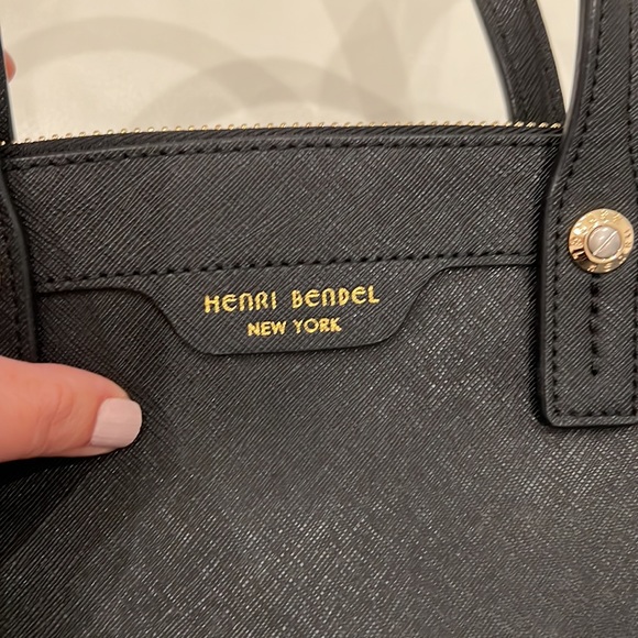 Black Henri Bendel bag (worn with l💓ve ) - Picture 6 of 8